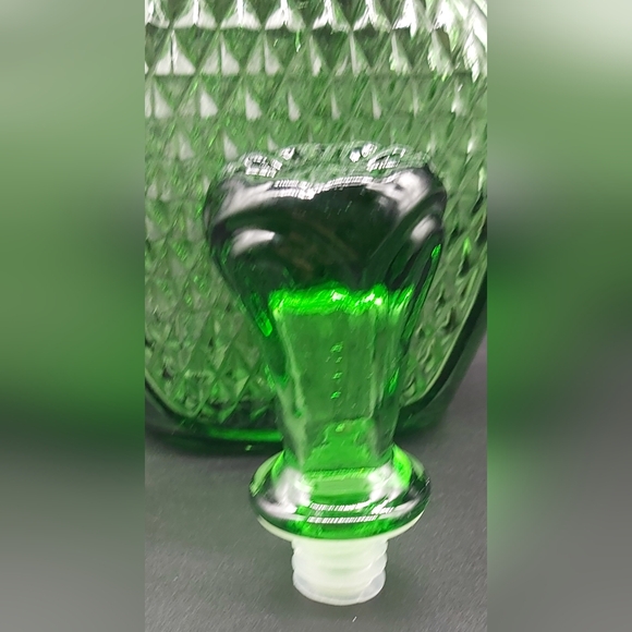MCM emerald green empoli diamond cut genie bottle - Picture 5 of 7